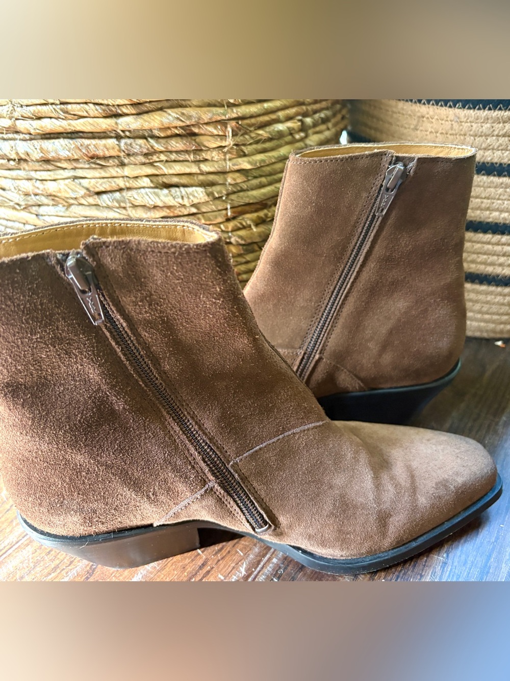 Like New - Sister Soeur Zandra suede boots